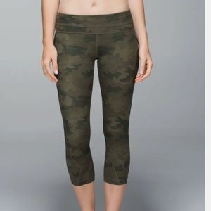 Lululemon inspire crop leggings size 4